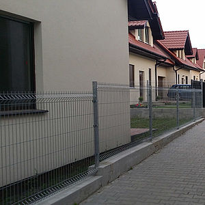 Oferujemy kompleksowy montaż ogrodzeń